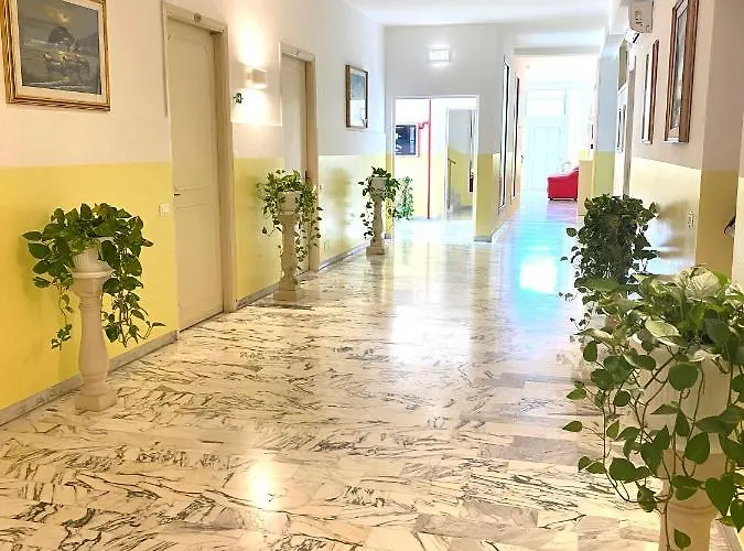 Madre Santina Albergue *