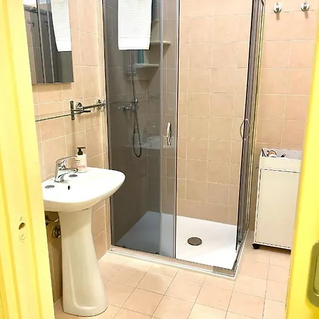 Madre Santina Hostal *